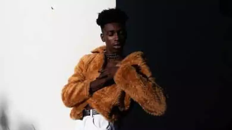 Favela E Moda (2019)