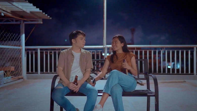 Sa Ilalim Ng Mga Ilaw At Buwan (2022)