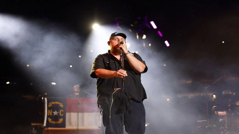 Luke Combs: Dive Bars To Country Star (2025)