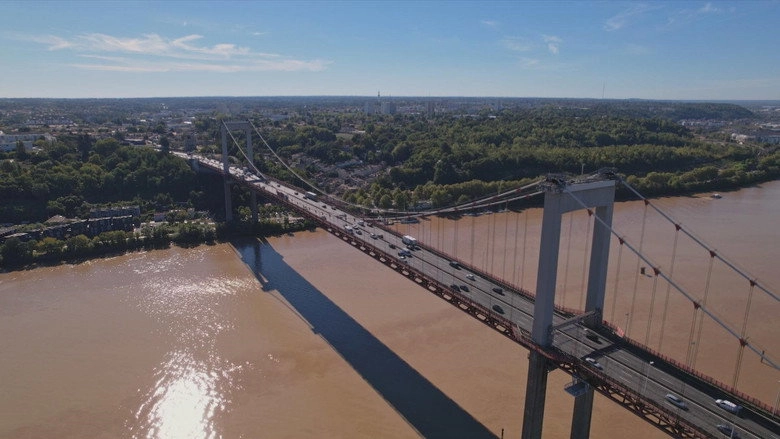 Ponts De Bordeaux: Technologie De Haut Vol (2023)