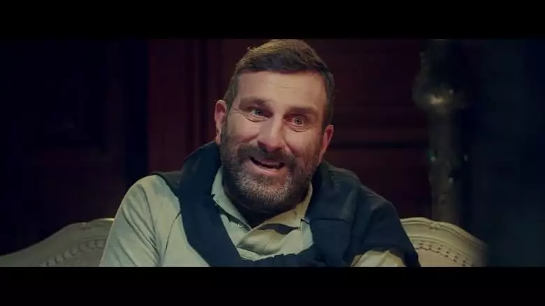 Akou Poios Milaei (2023)
