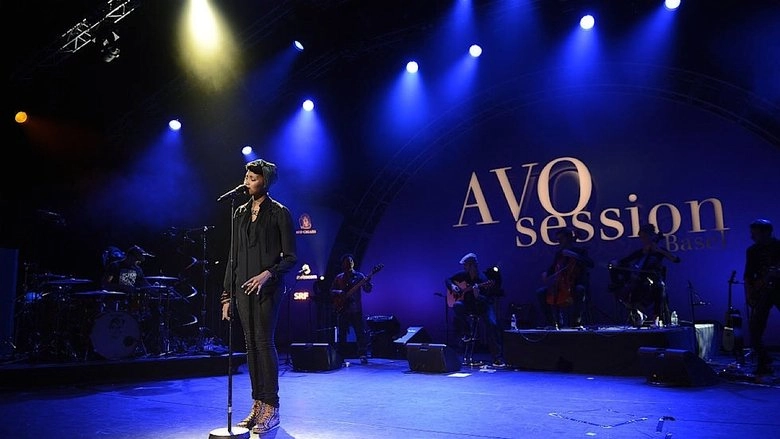 Imany Plays Avo Session (2012)