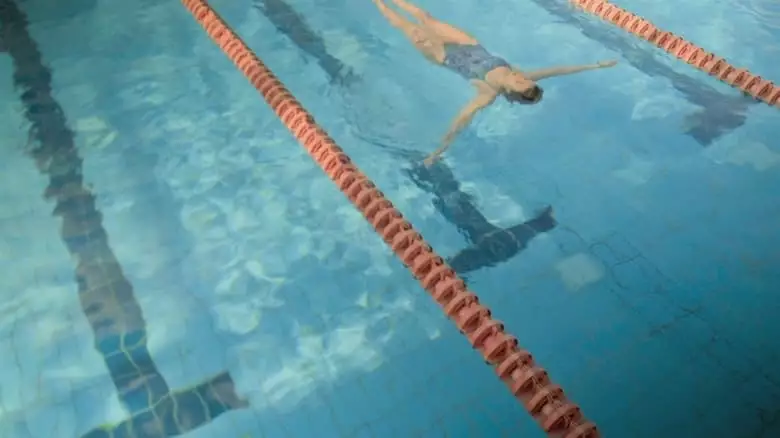 Long Distance Swimmer: Sara Mardini (2024)