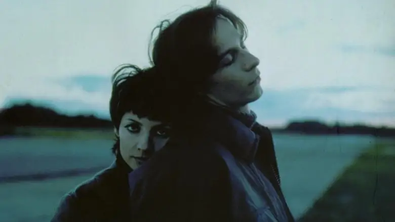 Lovers Of The Arctic Circle (1998)