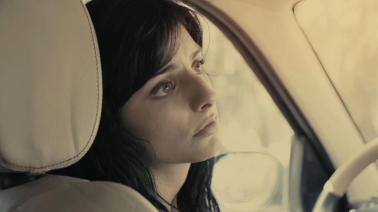 Sobre Ella (2013)