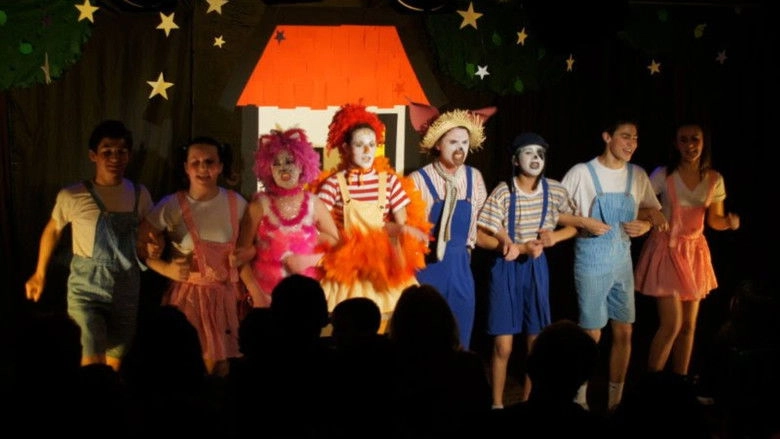 Os Saltimbancos: O Musical (2010)