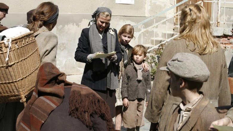 Ein Dorf Schweigt (2009)