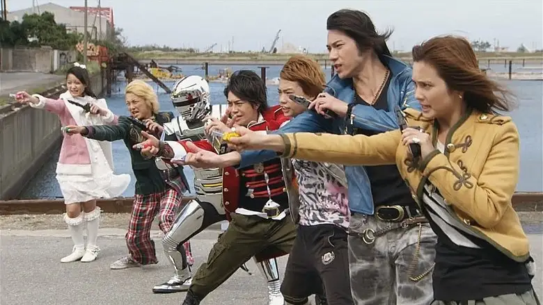 Kaizoku Sentai Gokaiger Vs. Space Sheriff Gavan: The Movie (2012)