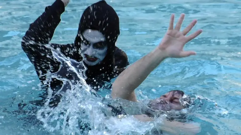 The Horribly Slow Murderer With The Extremely Inefficient Weapon (2008)