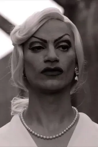 Niño Bien (2013)