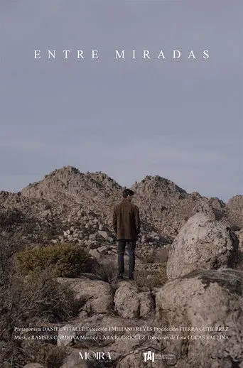 Entre miradas (2023)