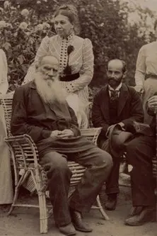 Leo Tolstoy and Ilya Ginzburg: A Double Portrait Against the Background of the Epoch (2014)