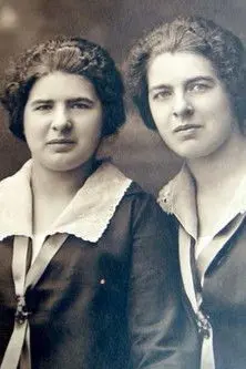 In Search of the Papin Sisters (2000)