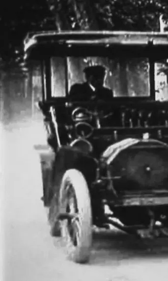 The Inexperienced Chauffeur (1906)