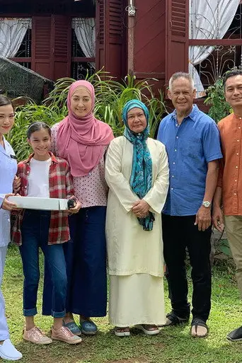 Rumah Di Hujung Jalan (2022)
